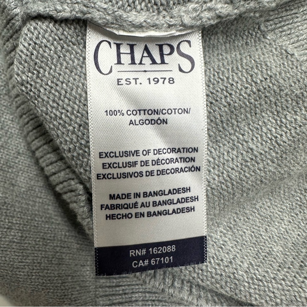 Chaps Men's Gray Crewneck Sweater with Flag Design - Picture 7 of 9